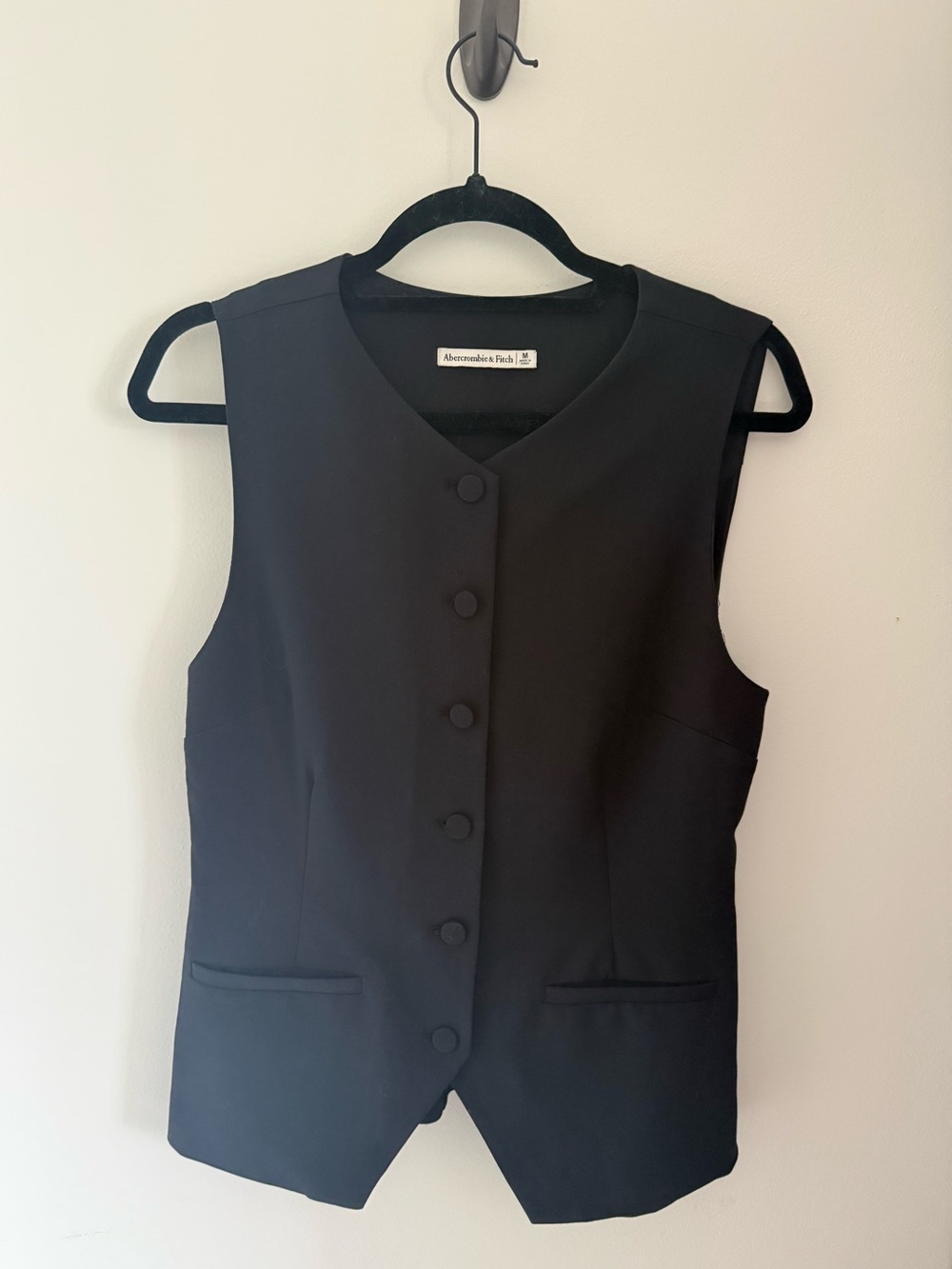 Abercrombie & Fitch Black Women's Tailored Button-Front Vest
